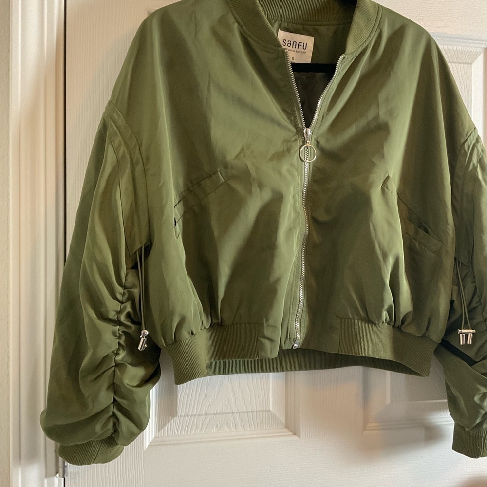 Sanfu Olive Green Cropped Bomber Jacket – Ruched Toggle Sleeves – Size S - Picture 5 of 12